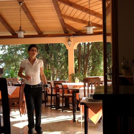 Novalja Guesthouse Economy Rooms ภายนอก รูปภาพ
