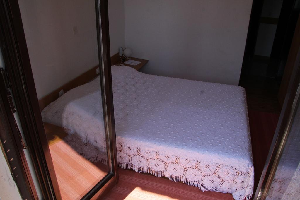 Novalja Guesthouse Economy Rooms ภายนอก รูปภาพ