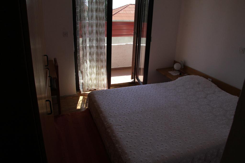 Novalja Guesthouse Economy Rooms ภายนอก รูปภาพ